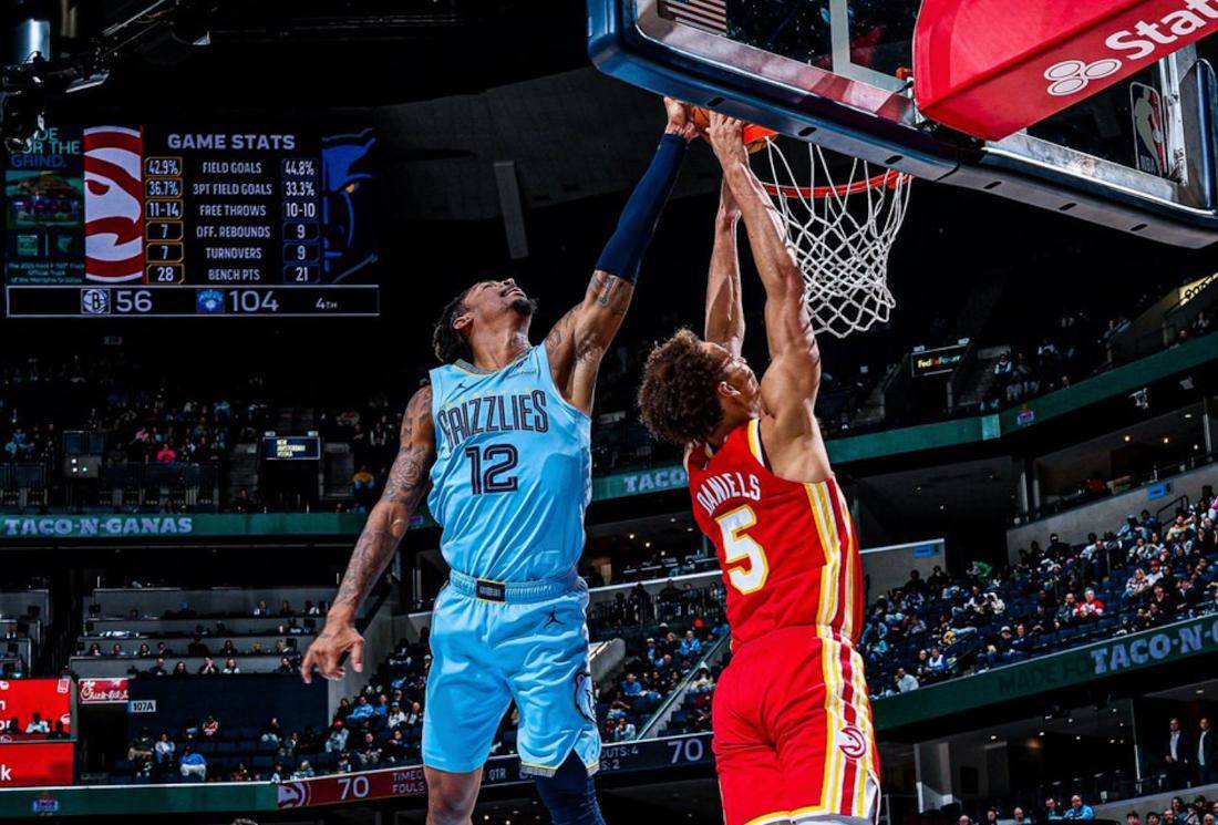 kaiyunapp-转折点巴黎圣日耳曼强势反弹，NBA季后赛窗口期攻防权衡，悬念犹存，年轻球员得到机会的简单介绍
